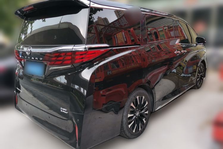 Used Toyota Alphard 2024 Dual-Engine 2.5L Prestige Edition Rear Right 45 Deg