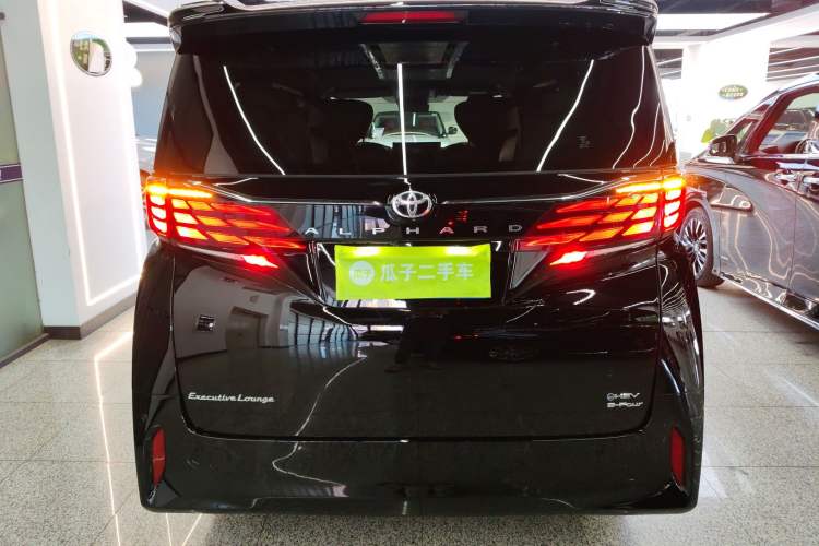 Used Toyota Alphard 2024 Dual-Engine 2.5L Deluxe Edition Rear