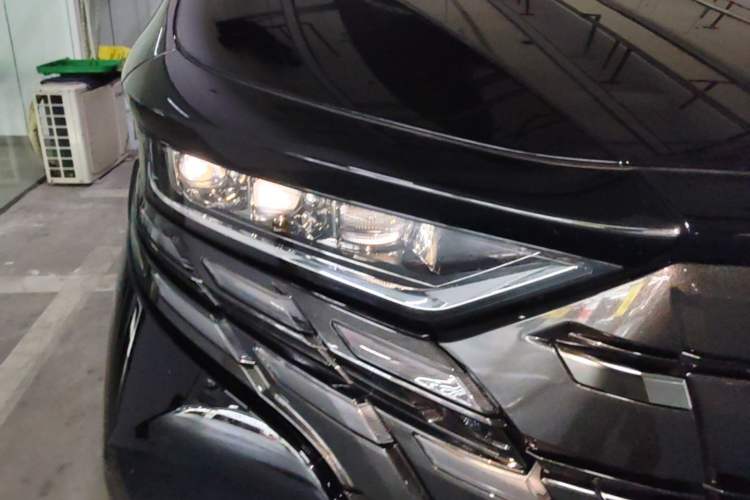 Used Toyota Alphard 2024 Dual-Engine 2.5L Deluxe Edition Right Front Headlight