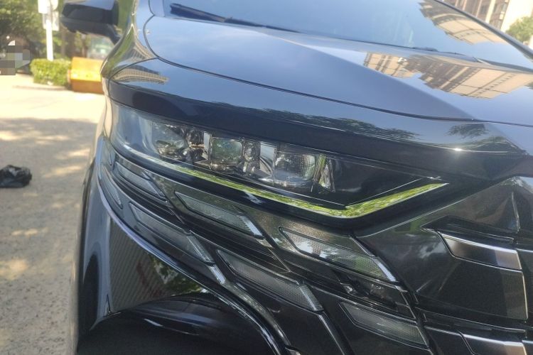 Used Toyota Alphard 2024 Dual-Engine 2.5L Deluxe Edition Right Front Headlight