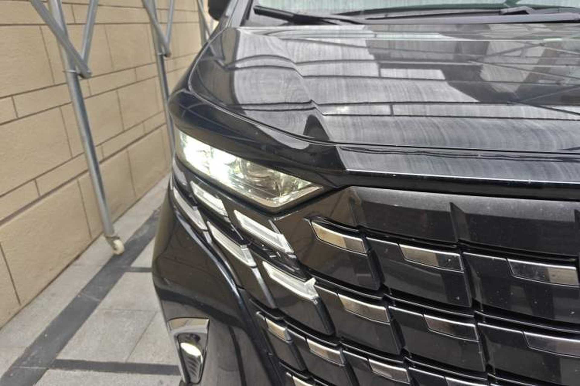 Used Toyota Alphard 2024 Dual-Engine 2.5L Deluxe Edition Right Front Headlight