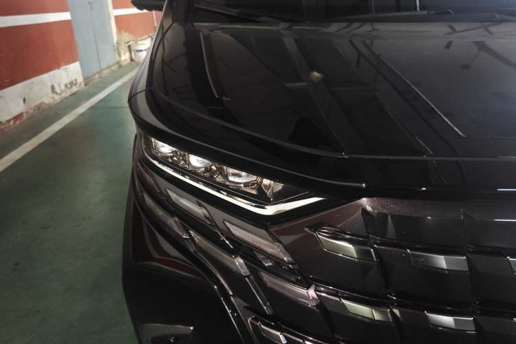 Used Toyota Alphard 2024 Dual-Engine 2.5L Prestige Edition Right Front Headlight