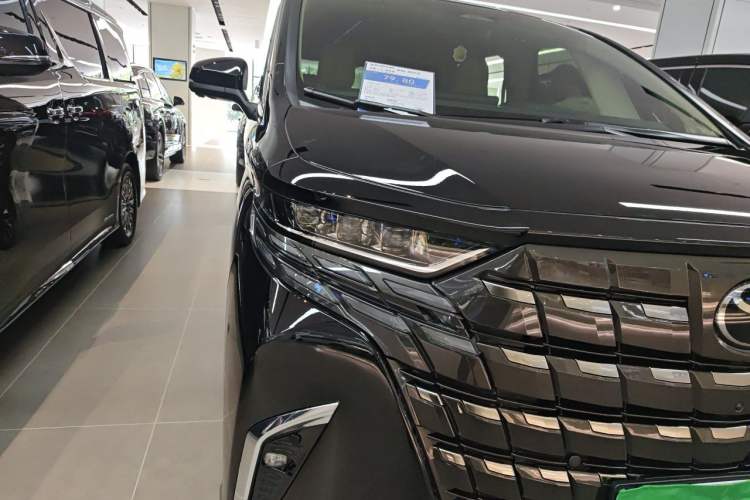 Used Toyota Alphard 2024 Dual-Engine 2.5L Deluxe Edition Right Front Headlight