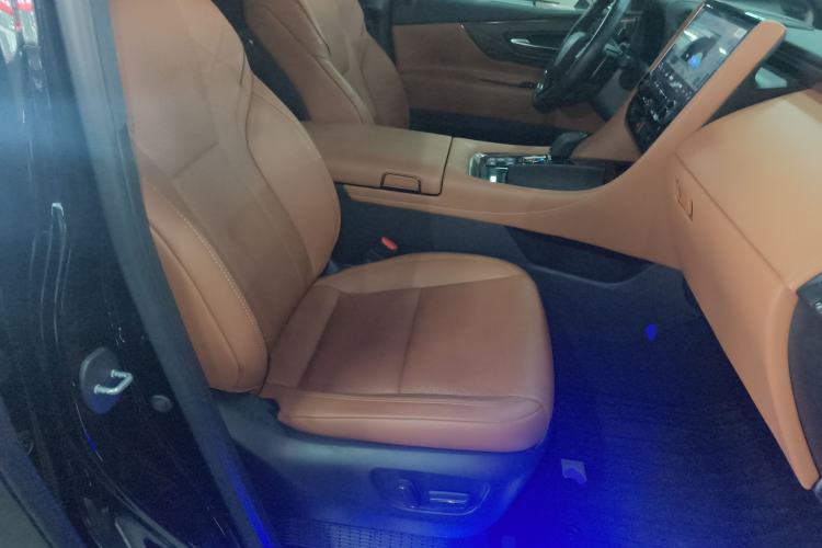 Used Toyota Alphard 2024 Dual-Engine 2.5L Prestige Edition Right Front Seat
