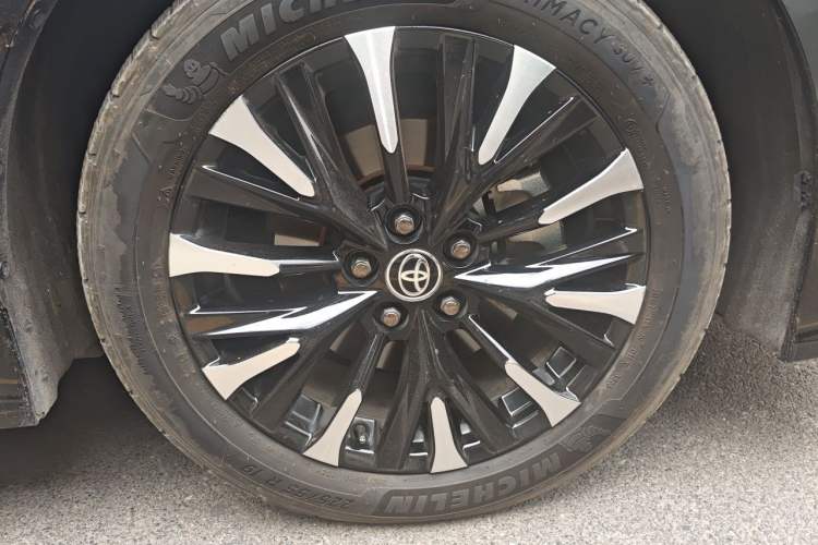 Used Toyota Alphard 2024 Dual-Engine 2.5L Prestige Edition Right Front Wheel Hub