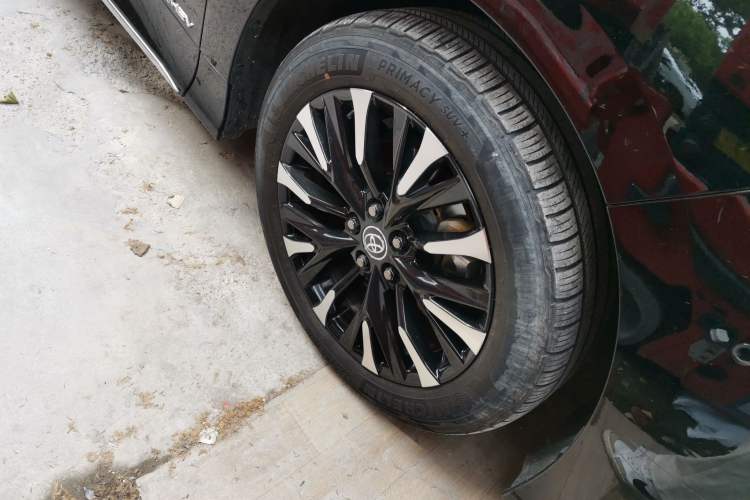 Used Toyota Alphard 2024 Dual-Engine 2.5L Prestige Edition Right Front Wheel Hub