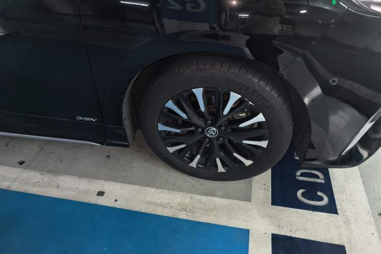 Used Toyota Alphard 2024 Dual-Engine 2.5L Prestige Edition Right Front Wheel Hub