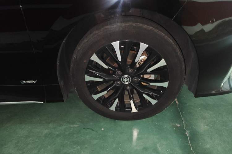 Used Toyota Alphard 2024 Dual-Engine 2.5L Prestige Edition Right Front Wheel Hub