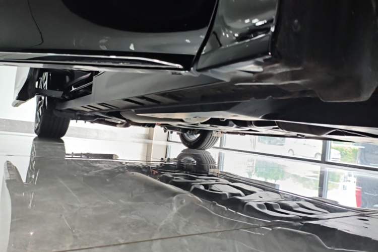 Used Toyota Alphard 2024 Dual-Engine 2.5L Prestige Edition Right Side Sill