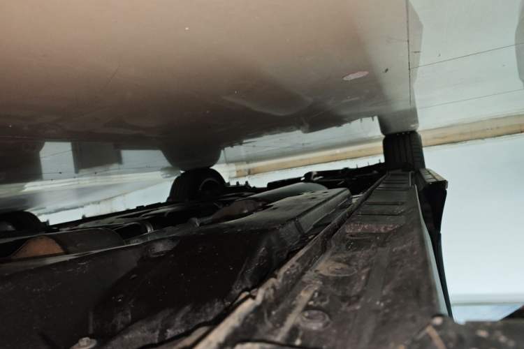Used Toyota Alphard 2024 Dual-Engine 2.5L Deluxe Edition Right Side Sill