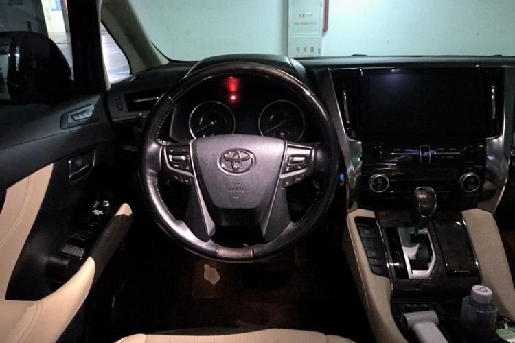 Used Toyota Alphard 2024 Dual-Engine 2.5L Prestige Edition Steering Wheel