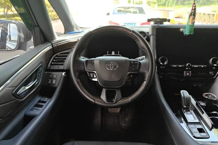 Used Toyota Alphard 2024 Dual-Engine 2.5L Deluxe Edition Steering Wheel