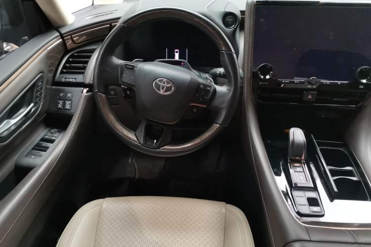 Used Toyota Alphard 2024 Dual-Engine 2.5L Prestige Edition Steering Wheel