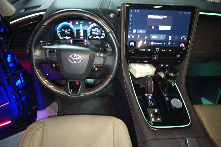 Used Toyota Alphard 2024 Dual-Engine 2.5L Deluxe Edition Steering Wheel