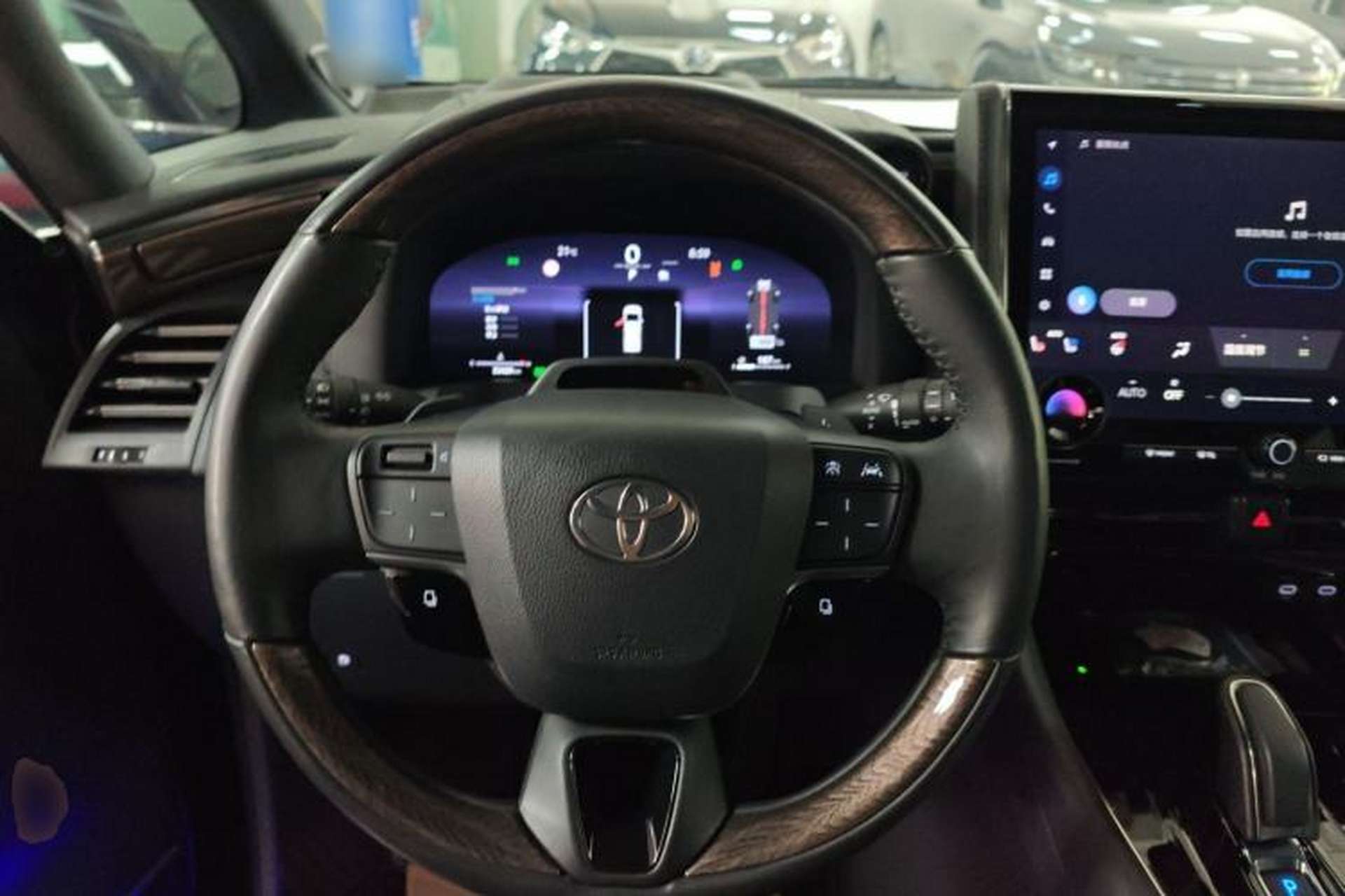 Used Toyota Alphard 2024 Dual-Engine 2.5L Deluxe Edition Steering Wheel