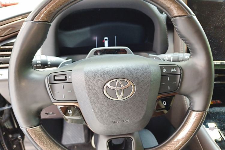 Used Toyota Alphard 2024 Dual-Engine 2.5L Deluxe Edition Steering Wheel