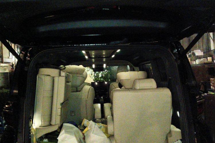Used Toyota Alphard 2024 Dual-Engine 2.5L Deluxe Edition Trunk