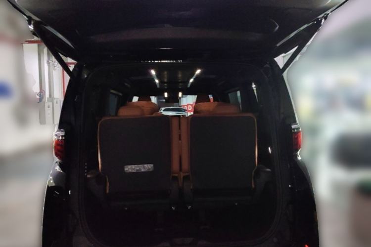 Used Toyota Alphard 2024 Dual-Engine 2.5L Deluxe Edition Trunk