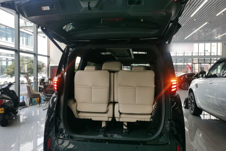 Used Toyota Alphard 2024 Dual-Engine 2.5L Prestige Edition Trunk