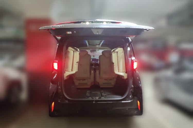 Used Toyota Alphard 2024 Dual-Engine 2.5L Deluxe Edition Trunk