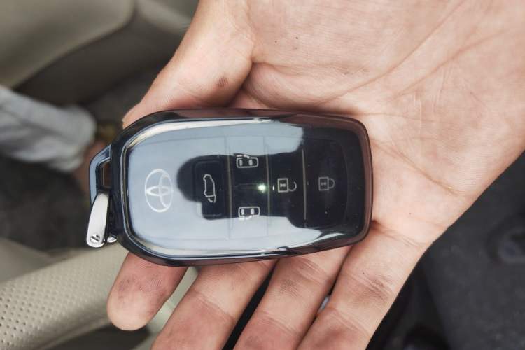 Used Toyota Alphard 2024 Dual-Engine 2.5L Prestige Edition Vehicle Key
