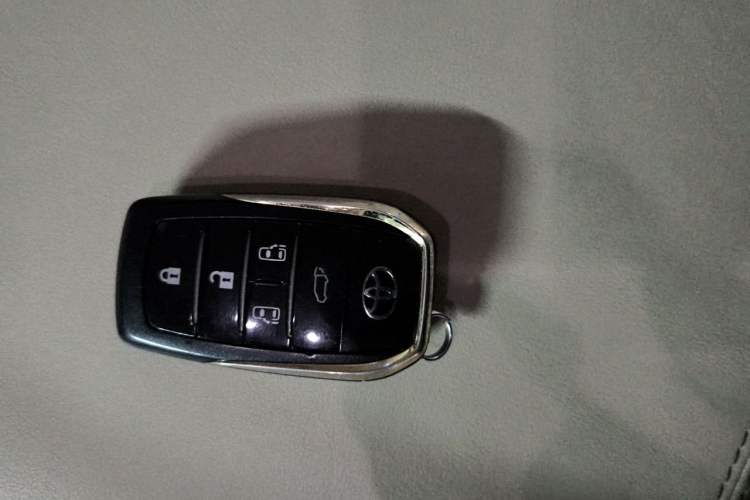 Used Toyota Alphard 2024 Dual-Engine 2.5L Prestige Edition Vehicle Key