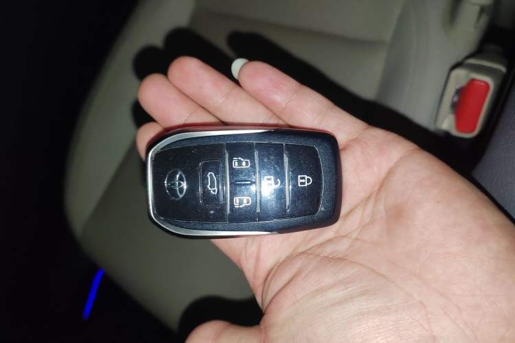 Used Toyota Alphard 2024 Dual-Engine 2.5L Prestige Edition Vehicle Key