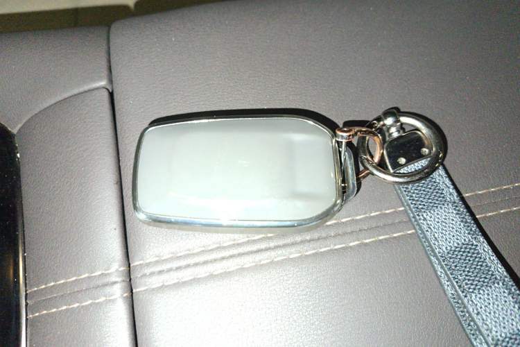 Used Toyota Alphard 2024 Dual-Engine 2.5L Deluxe Edition Vehicle Key