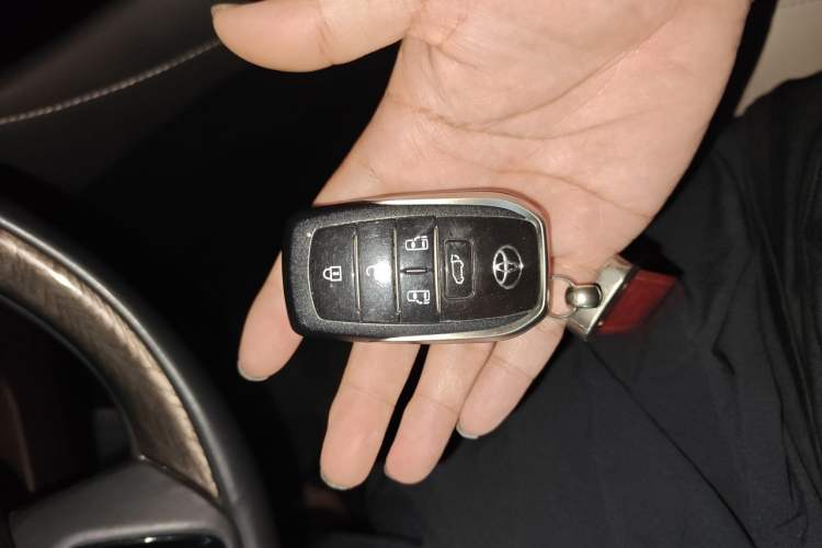 Used Toyota Alphard 2024 Dual-Engine 2.5L Prestige Edition Vehicle Key
