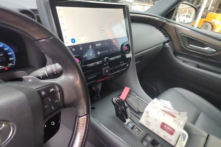 Used Toyota Alphard 2024 Dual-Engine 2.5L Deluxe Edition Audio And AC Panel