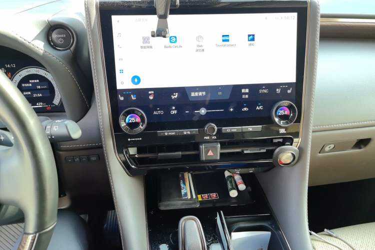Used Toyota Alphard 2024 Dual-Engine 2.5L Deluxe Edition Audio And AC Panel