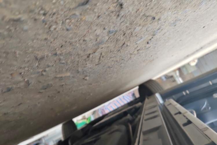 Used Toyota Alphard 2024 Dual-Engine 2.5L Deluxe Edition Chassis Rear Left