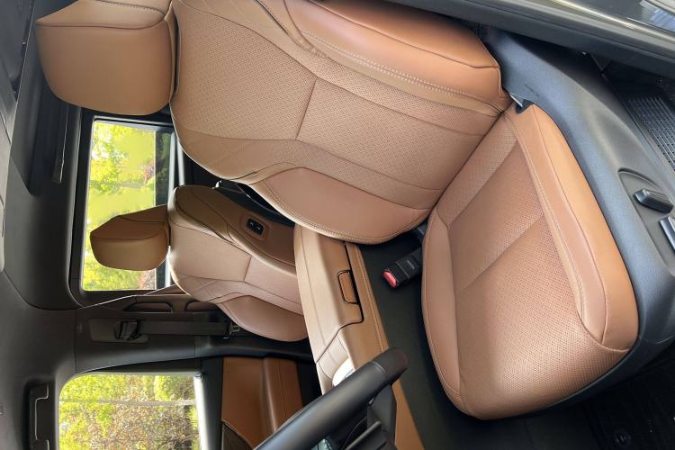 Used Toyota Alphard 2024 Dual-Engine 2.5L Prestige Edition Interior 4