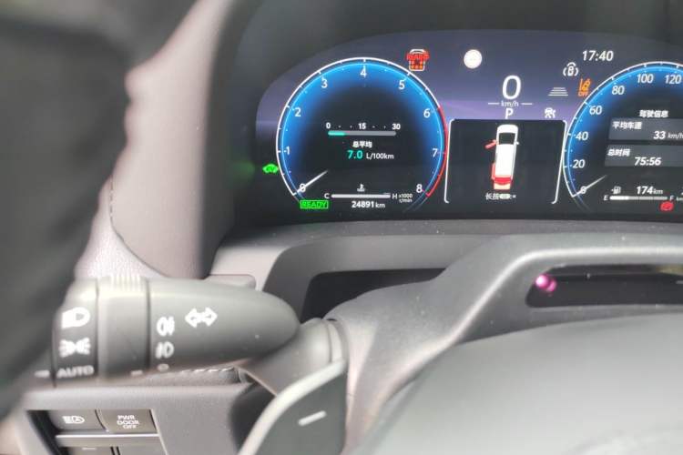 Used Toyota Alphard 2024 Dual-Engine 2.5L Deluxe Edition Odometer Close Up