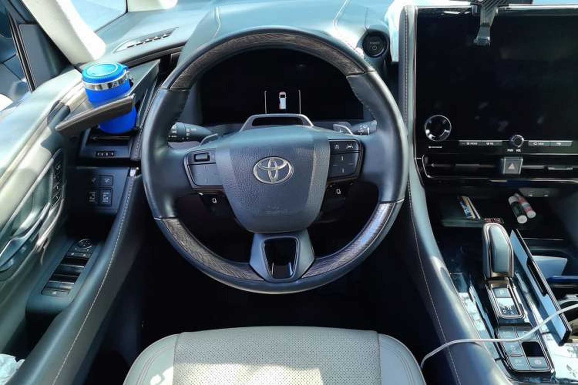 Used Toyota Alphard 2024 Dual-Engine 2.5L Deluxe Edition Steering Wheel