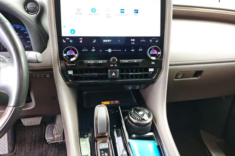 Used Toyota Alphard 2024 Dual-Engine 2.5L Prestige Edition Audio And AC Panel