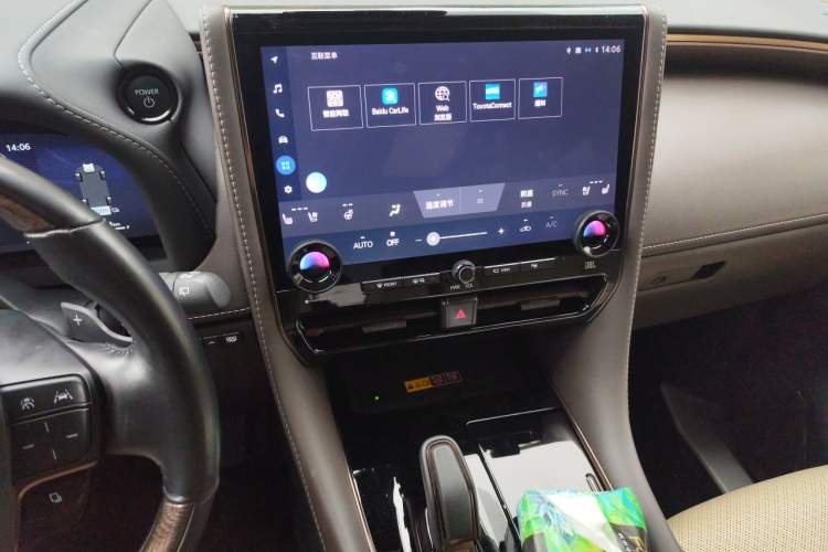 Used Toyota Alphard 2024 Dual-Engine 2.5L Prestige Edition Audio And AC Panel