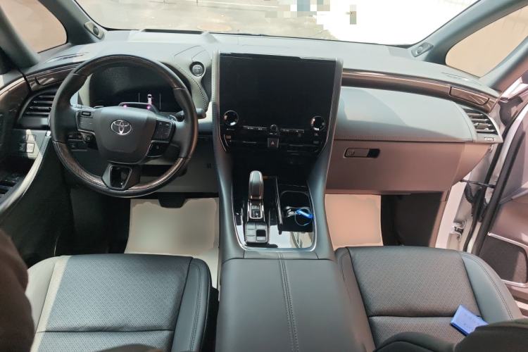 Used Toyota Alphard 2024 Dual-Engine 2.5L Deluxe Edition Center Console