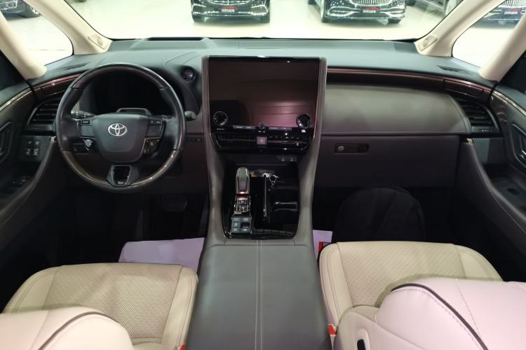 Used Toyota Alphard 2024 Dual-Engine 2.5L Deluxe Edition Center Console