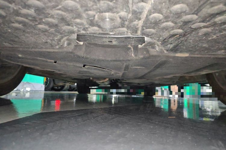 Used Toyota Alphard 2024 Dual-Engine 2.5L Deluxe Edition Chassis Front