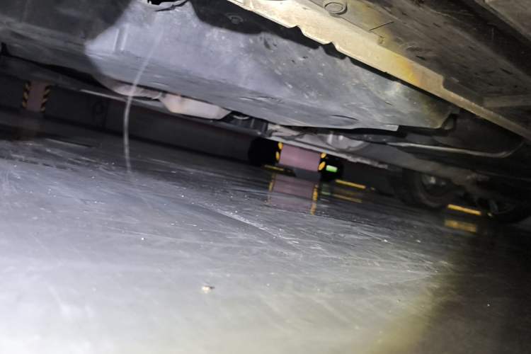 Used Toyota Alphard 2024 Dual-Engine 2.5L Deluxe Edition Chassis Front Left