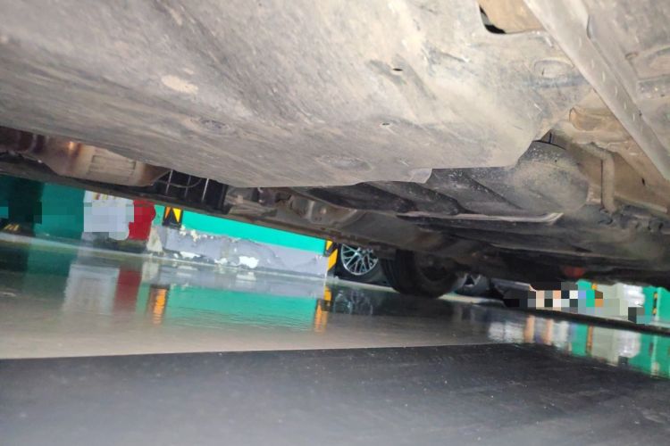 Used Toyota Alphard 2024 Dual-Engine 2.5L Deluxe Edition Chassis Front Left