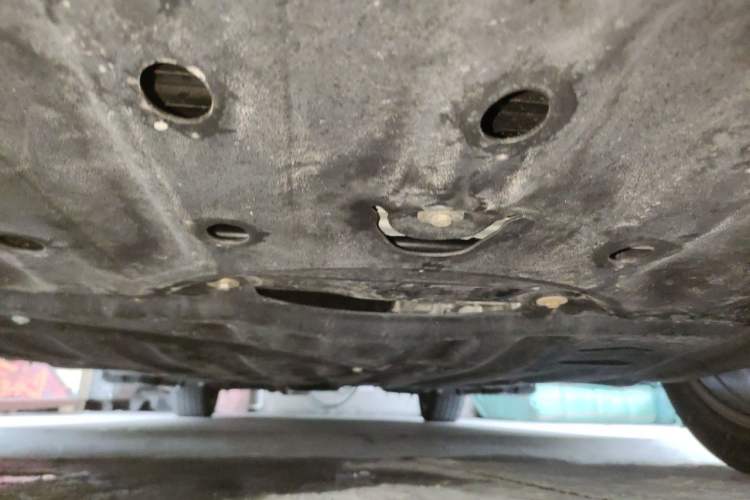 Used Toyota Alphard 2024 Dual-Engine 2.5L Deluxe Edition Chassis Front