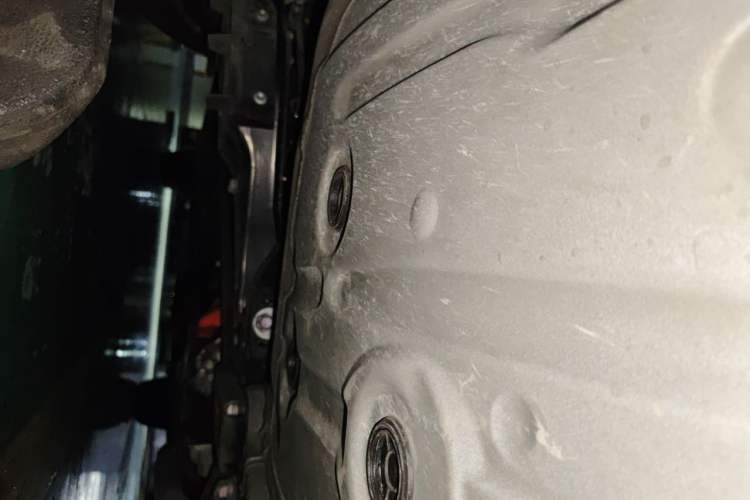 Used Toyota Alphard 2024 Dual-Engine 2.5L Deluxe Edition Chassis Rear