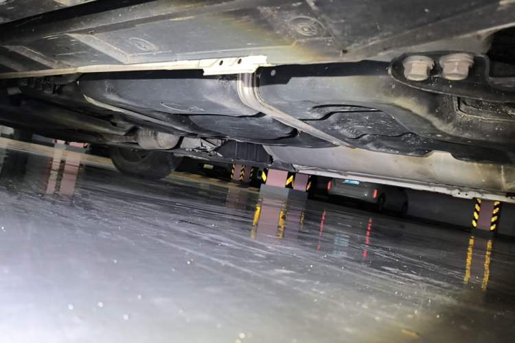 Used Toyota Alphard 2024 Dual-Engine 2.5L Deluxe Edition Chassis Rear Left