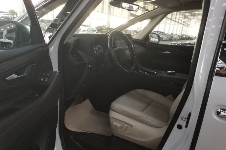 Used Toyota Alphard 2024 Dual-Engine 2.5L Deluxe Edition Driver Seat