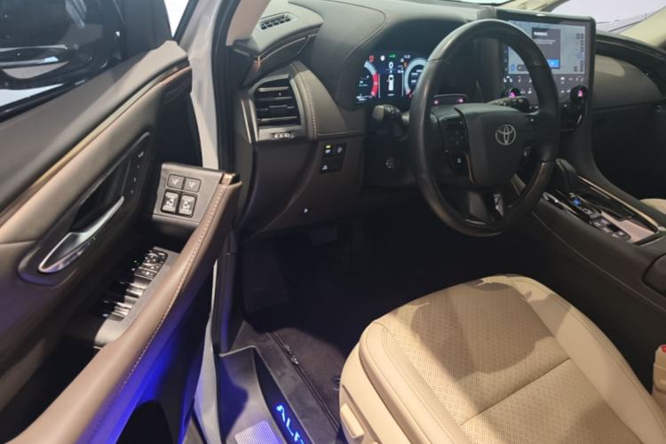 Used Toyota Alphard 2024 Dual-Engine 2.5L Deluxe Edition Driver Seat