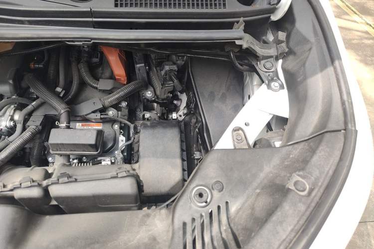 Used Toyota Alphard 2024 Dual-Engine 2.5L Prestige Edition Engine Bay Left