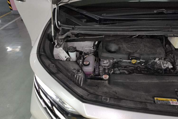 Used Toyota Alphard 2024 Dual-Engine 2.5L Deluxe Edition Engine Bay Right