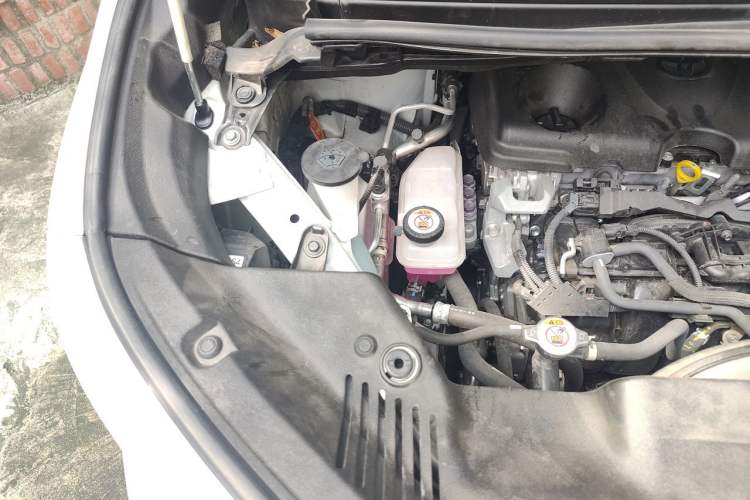 Used Toyota Alphard 2024 Dual-Engine 2.5L Prestige Edition Engine Bay Right